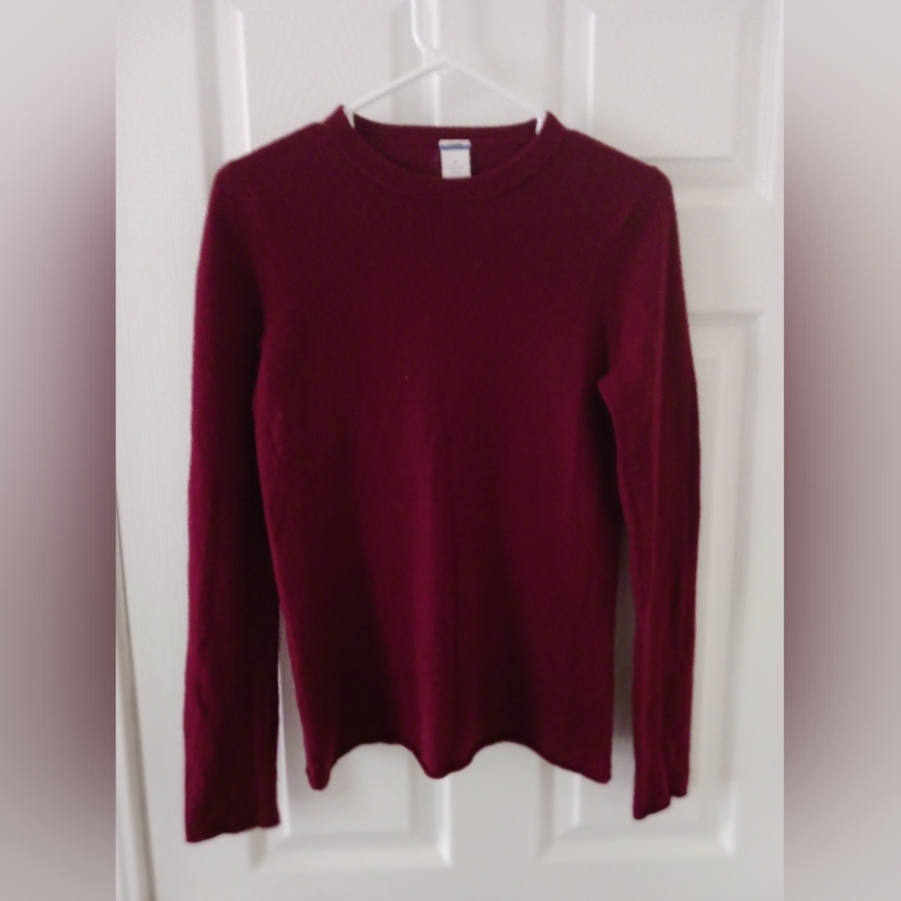 J Crew 100% Cashmere Burgundy Crewneck Pullover. Marked M but fits like XS.
